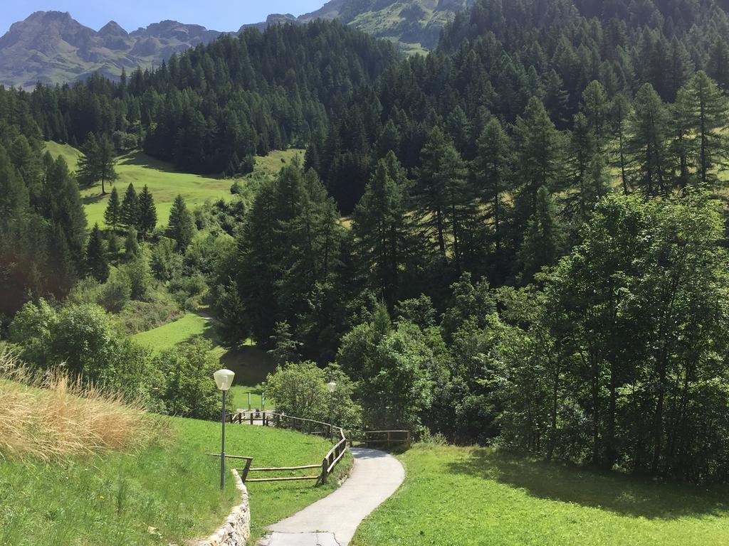 Haus Rothorn, Swiss Alps Apartment Leukerbad Exterior photo